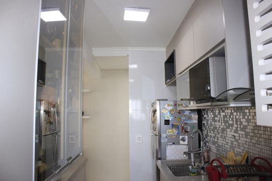Cozinha de apartamento à venda com 2 quartos, 86m² em Jardim Flor da Montanha, Guarulhos