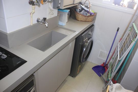 Área de serviço de apartamento à venda com 2 quartos, 86m² em Jardim Flor da Montanha, Guarulhos