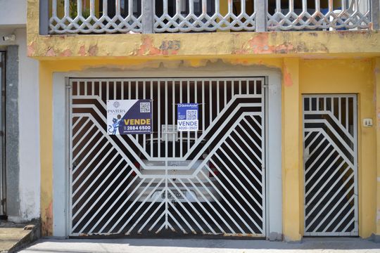 Placa de casa à venda com 2 quartos, 230m² em Jardim Itapoan, Santo André