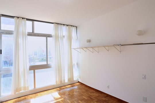 Apartamento para alugar com 1 quarto, 40m² em Funcionários, Belo Horizonte