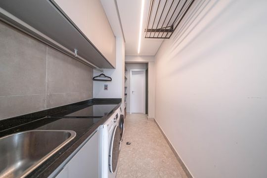 Área de Serviço de apartamento à venda com 3 quartos, 197m² em Jardim das Acacias, São Paulo