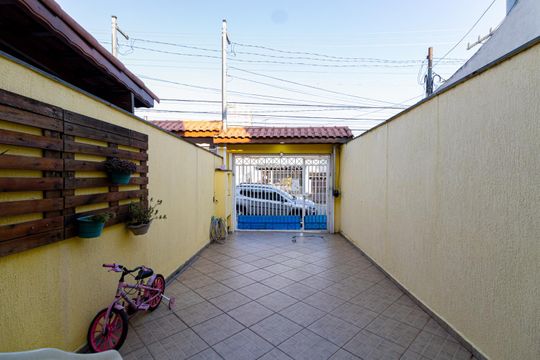 Área Externa de casa à venda com 2 quartos, 90m² em Vila Ré, São Paulo