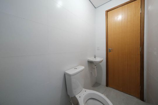 Banheiro de apartamento à venda com 2 quartos, 42m² em Jardim Belem, São Paulo