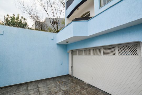 Garagem de casa para alugar com 4 quartos, 401m² em Vila Cecilia Maria, Santo André