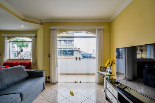Casa para alugar com 4 quartos, 401m² em Vila Cecilia Maria, Santo André