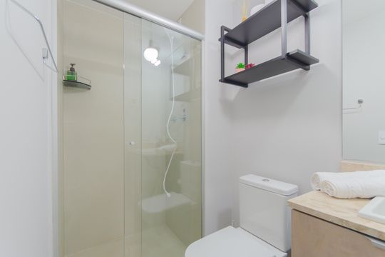 Banheiro de kitnet/studio à venda com 1 quarto, 26m² em Vila Mariana, São Paulo
