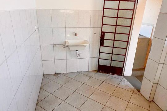 Área de Serviço 2 de casa à venda com 8 quartos, 340m² em Carlos Prates, Belo Horizonte