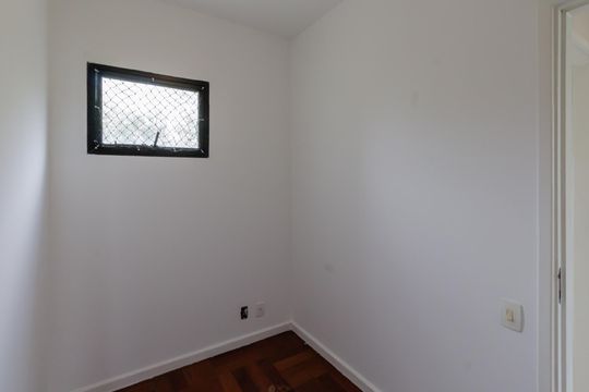 Quarto de Serviço de apartamento para alugar com 5 quartos, 500m² em Jardim Morumbi, São Paulo