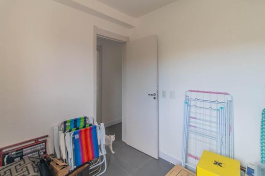 Quarto 2 de apartamento à venda com 3 quartos, 71m² em Cavalhada, Porto Alegre