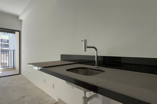 Cozinha de kitnet/studio à venda com 1 quarto, 32m² em Sumarezinho, São Paulo