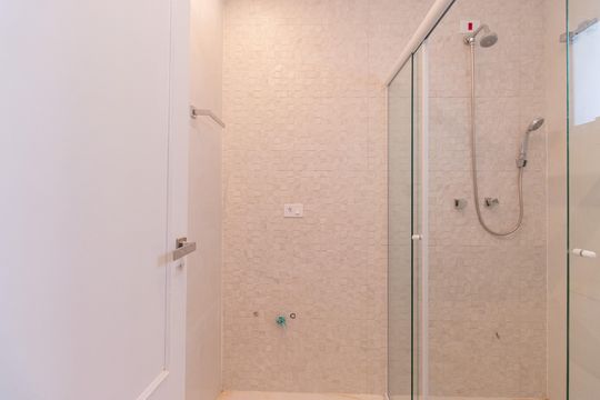 Banheiro da Suíte 4 de casa para alugar com 4 quartos, 145m² em Vila Mariana, São Paulo