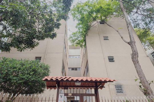 Fachada de apartamento à venda com 3 quartos, 66m² em Alto de Pinheiros, São Paulo