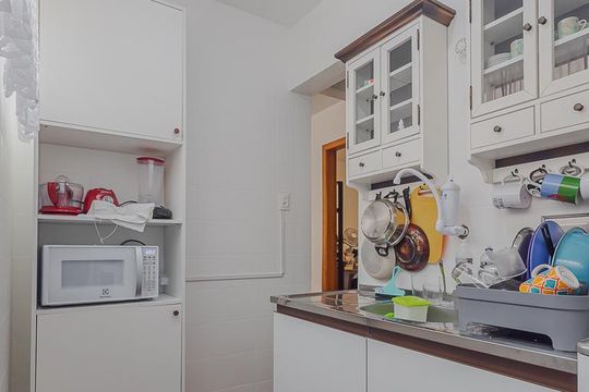 Cozinha de apartamento à venda com 3 quartos, 66m² em Alto de Pinheiros, São Paulo