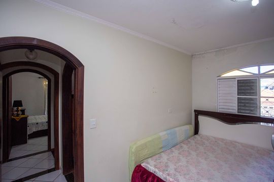 Quarto  de casa para alugar com 2 quartos, 140m² em Taboão, Diadema
