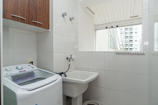 Área de Serviço de apartamento para alugar com 1 quarto, 55m² em Cerqueira César, São Paulo