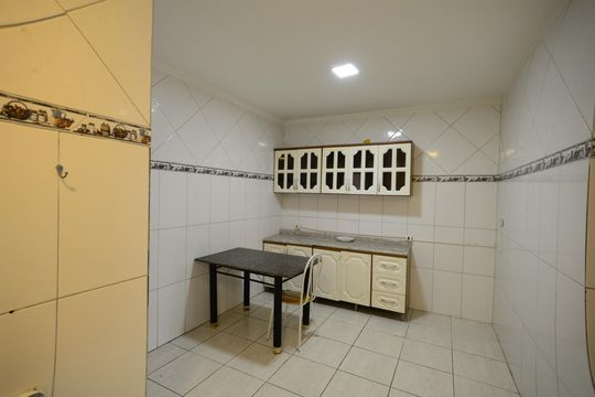 Cozinha de apartamento para alugar com 1 quarto, 56m² em Vila Dom Pedro I, São Paulo