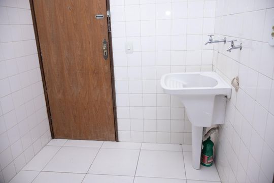 Área de Serviço de apartamento para alugar com 4 quartos, 120m² em Caminho das Árvores, Salvador