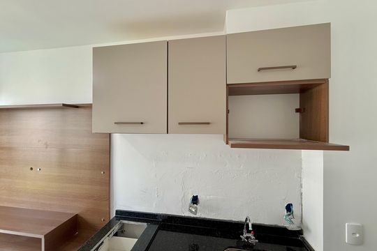 Cozinha de apartamento à venda com 1 quarto, 26m² em Campo Belo, São Paulo