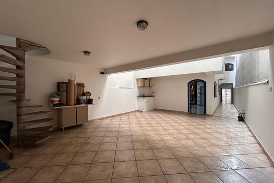 Quintal de casa para alugar com 5 quartos, 350m² em Vila Arcadia, São Paulo