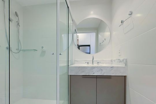 Banheiro de kitnet/studio para alugar com 1 quarto, 23m² em Vila Mariana, São Paulo
