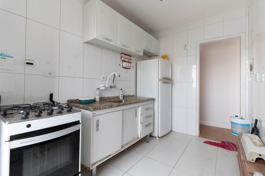 Cozinha de apartamento para alugar com 2 quartos, 74m² em Vila das Merces, São Paulo