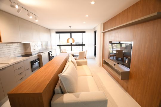 Sala de apartamento à venda com 1 quarto, 50m² em Nova Campinas, Campinas