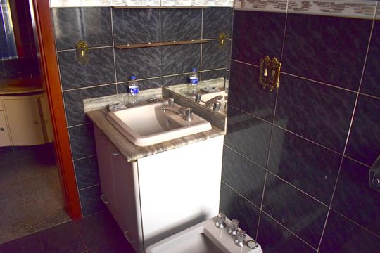 Banheiro da Suíte 1 de apartamento para alugar com 5 quartos, 360m² em Centro, Ribeirão Preto
