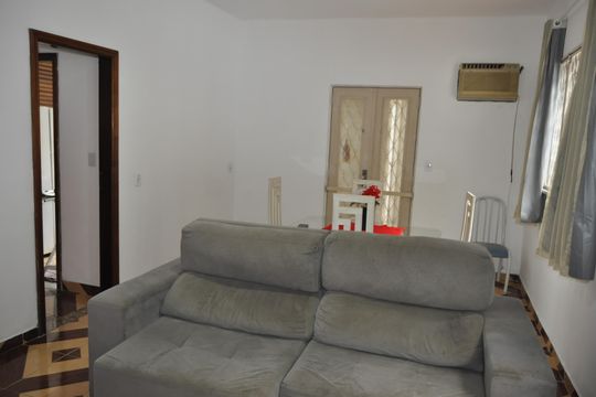 Sala de casa à venda com 3 quartos, 152m² em Sampaio, Rio de Janeiro