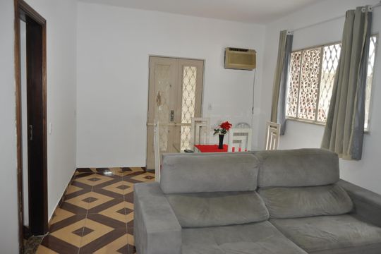 Sala de casa à venda com 3 quartos, 152m² em Sampaio, Rio de Janeiro