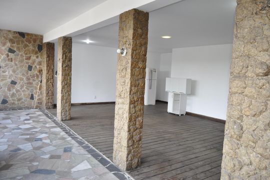 Área Privativa de casa à venda com 3 quartos, 152m² em Sampaio, Rio de Janeiro