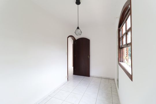 Quarto 2 de casa para alugar com 4 quartos, 225m² em Vila Irmaos Arnoni, São Paulo