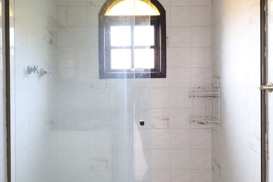 Banheiro de casa para alugar com 4 quartos, 225m² em Vila Irmaos Arnoni, São Paulo