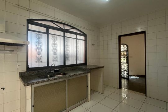 Cozinha de casa à venda com 4 quartos, 296m² em Vila Rossi Borghi E Siqueira, Campinas
