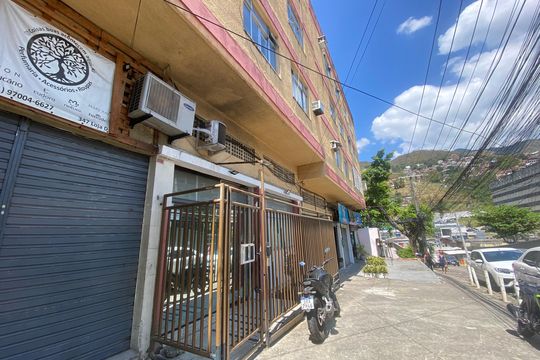 Fachada de apartamento à venda com 3 quartos, 70m² em Lins de Vasconcelos, Rio de Janeiro