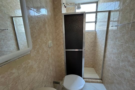 Banheiro de apartamento à venda com 2 quartos, 52m² em Cachambi, Rio de Janeiro