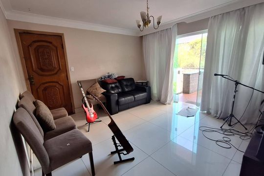 Casa à venda com 3 quartos, 185m² em Jardim São Paulo, São Paulo