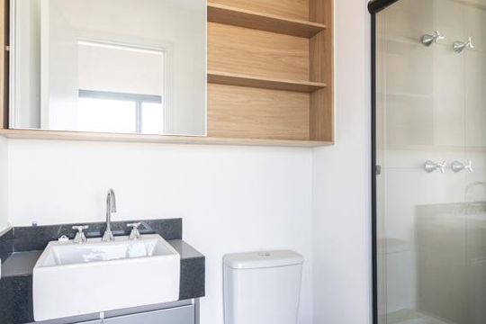 Banheiro Social de kitnet/studio à venda com 1 quarto, 27m² em Vila Olímpia, São Paulo