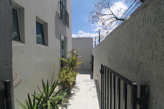 Área Externa de casa para alugar com 4 quartos, 240m² em Interlagos, São Paulo