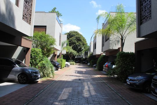 Área comum de casa de condomínio à venda com 4 quartos, 475m² em Santo Amaro, São Paulo