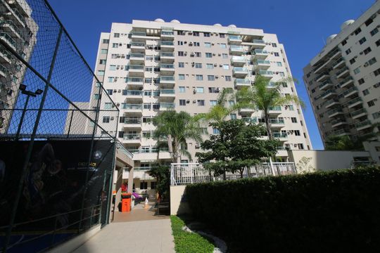 Fachada do bloco de apartamento à venda com 3 quartos, 65m² em Penha, Rio de Janeiro