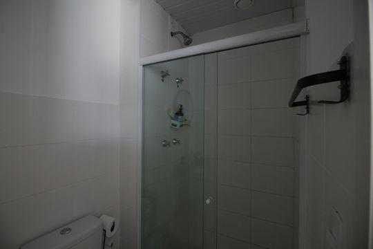 Banheiro Social de apartamento à venda com 2 quartos, 47m² em Pechincha, Rio de Janeiro