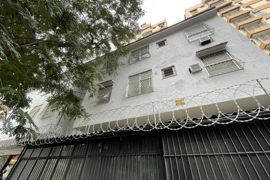 Fachada de apartamento à venda com 1 quarto, 40m² em Vila Isabel, Rio de Janeiro
