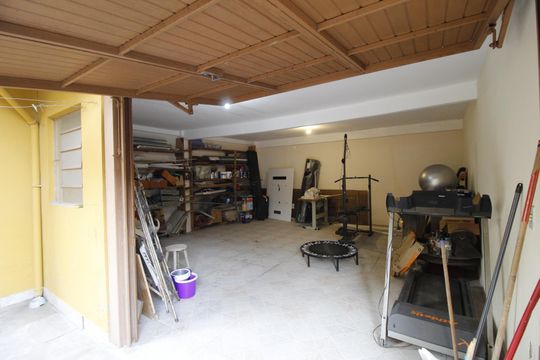 Garagem de casa à venda com 4 quartos, 340m² em Vila Ipiranga, Porto Alegre