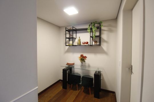 Escritório de casa à venda com 4 quartos, 340m² em Vila Ipiranga, Porto Alegre