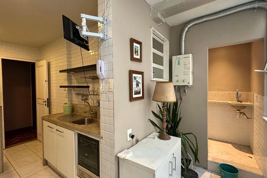 Cozinha de apartamento para alugar com 3 quartos, 150m² em Copacabana, Rio de Janeiro