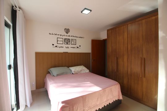 Suíte de casa de condomínio à venda com 3 quartos, 150m² em Jacarepaguá, Rio de Janeiro