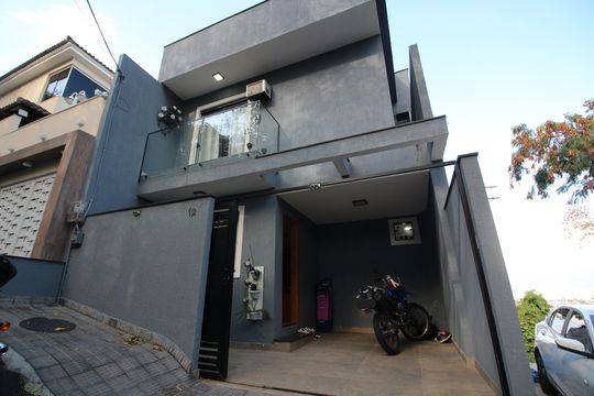 Fachada de casa de condomínio à venda com 3 quartos, 150m² em Jacarepaguá, Rio de Janeiro