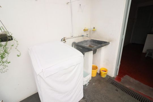 Área de Serviço de casa à venda com 2 quartos, 150m² em Bussocaba, Osasco