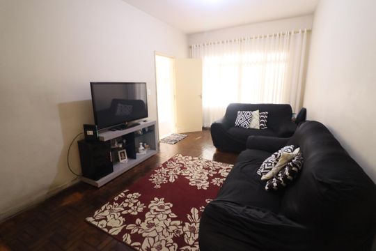 Sala de casa à venda com 2 quartos, 150m² em Bussocaba, Osasco