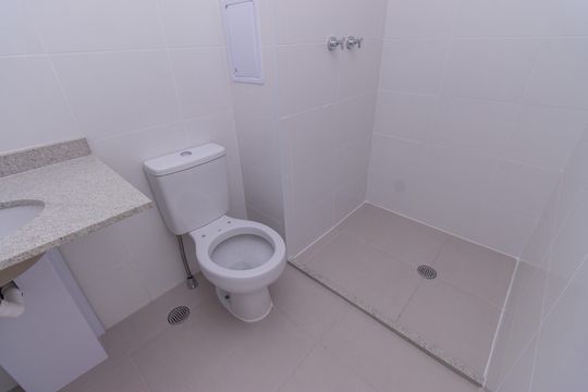 Banheiro de kitnet/studio à venda com 0 quarto, 24m² em Vila Mariana, São Paulo